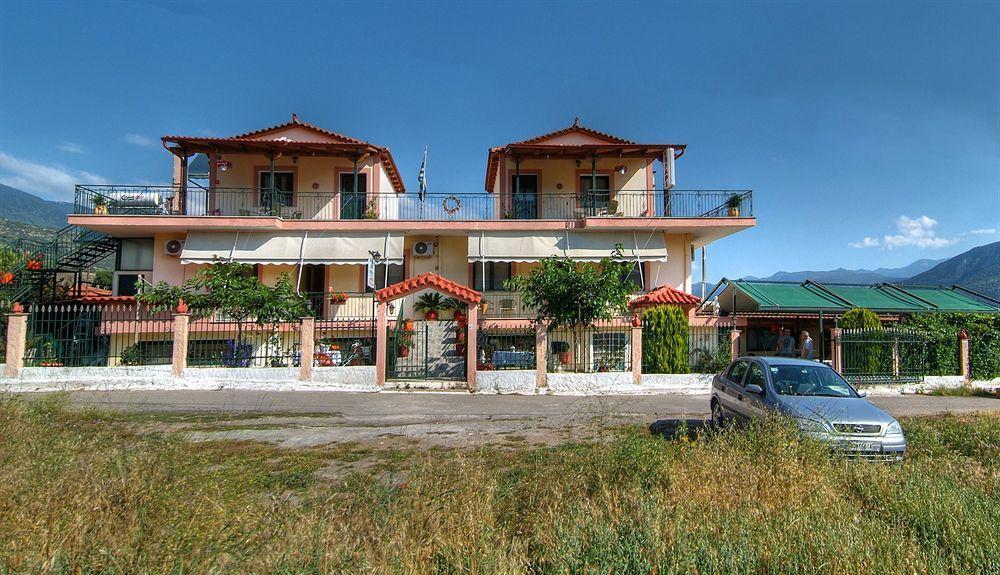 Kelari Studios Amfissa Bagian luar foto